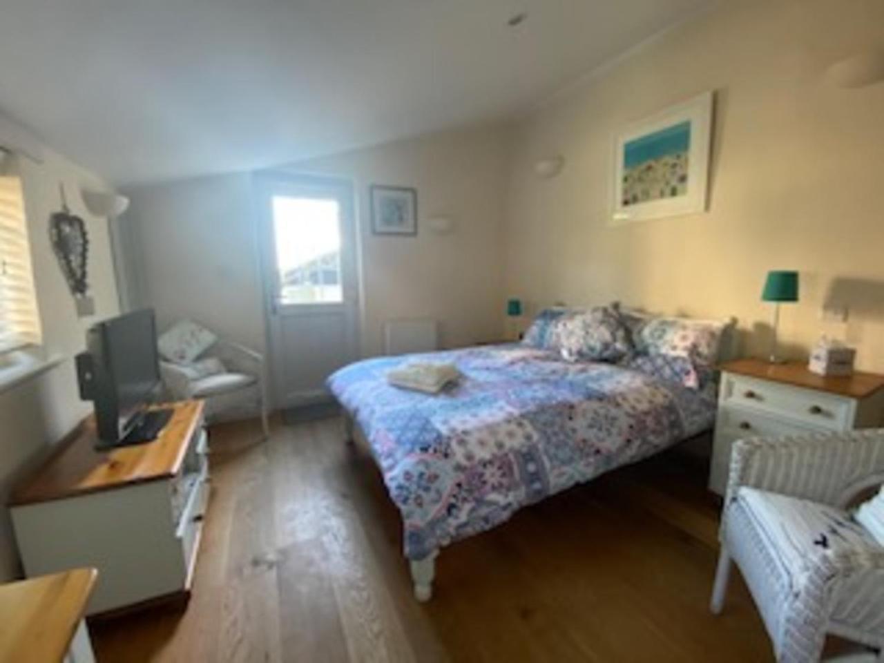 Frogwell Apartment Strete Екстериор снимка